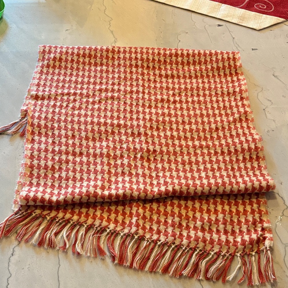 Alpaca 111 Baby Alpaca Orange and off white scarf